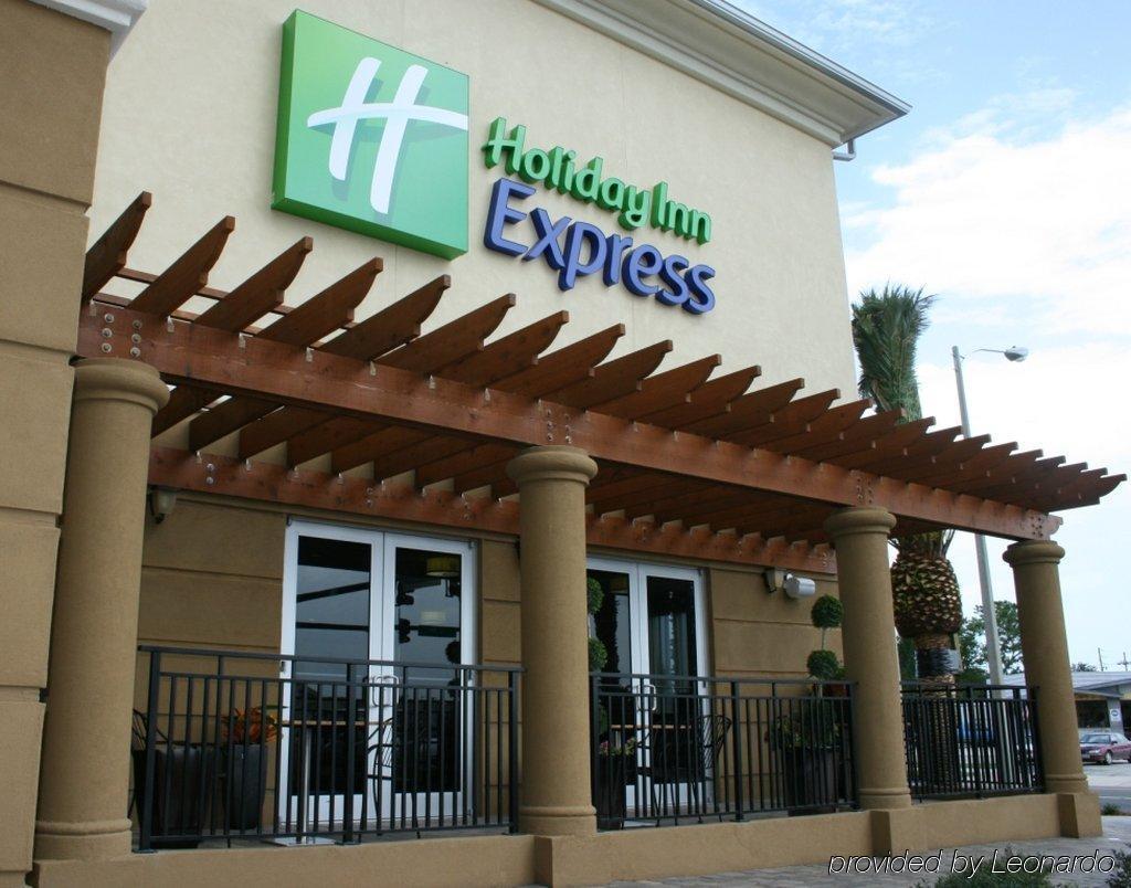 Holiday Inn Express Jacksonville Beach By Ihg Eksteriør billede