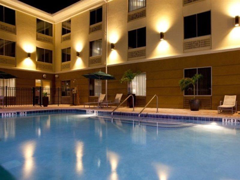 Holiday Inn Express Jacksonville Beach By Ihg Eksteriør billede